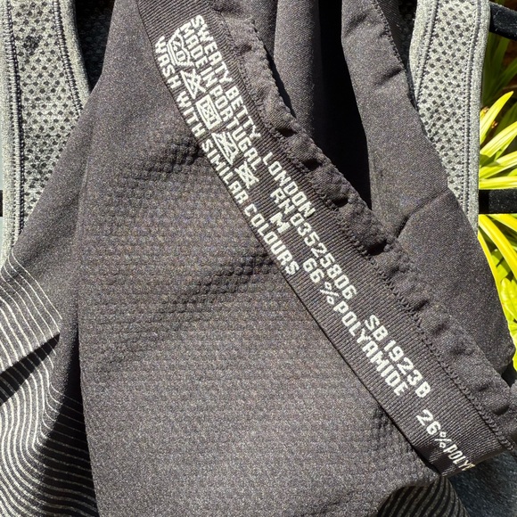 Sweaty Betty,London Gray and Black Ombre racer back Tank Top - Picture 7 of 8